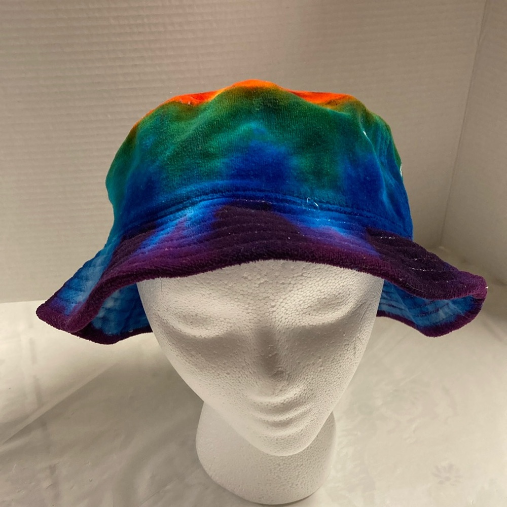 Russell Athlectic Pride Rainbow Unisex Tie Dye Bucket Hat Multicolor Soft Velour